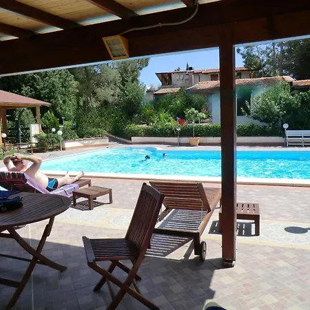 Spacious With Pool In Sicily