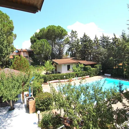 Spacious With Pool In Sicily *